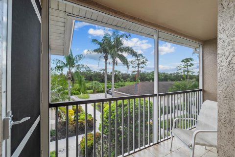 Condo in Sarasota, Florida, 2 bedrooms  № 2395883 - photo 7