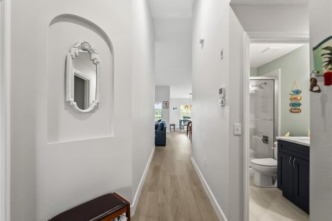 Condo in Sarasota, Florida, 2 bedrooms  № 2395883 - photo 17