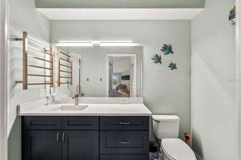 Condo in Sarasota, Florida, 2 bedrooms  № 2395883 - photo 15