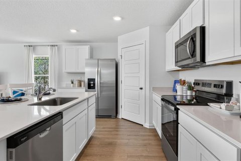 House in Palm Coast, Florida 4 bedrooms, 172.98 sq.m. № 2104707 - photo 7