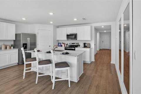House in Palm Coast, Florida 4 bedrooms, 172.98 sq.m. № 2104707 - photo 8