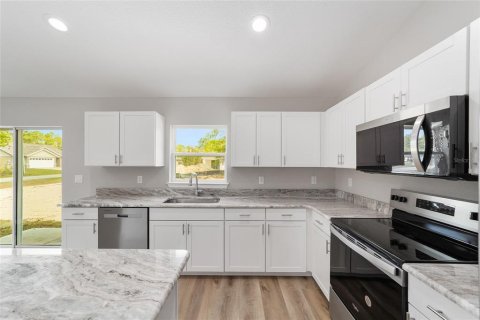 House in Citrus Springs, Florida 3 bedrooms, 130.06 sq.m. № 1656900 - photo 12