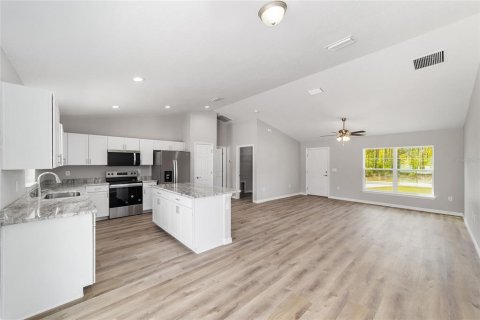 House in Citrus Springs, Florida 3 bedrooms, 130.06 sq.m. № 1656900 - photo 10