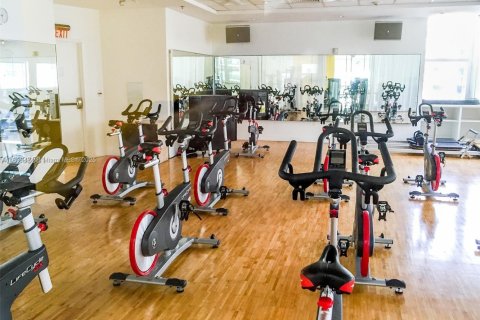 Copropriété à louer à Miami Beach, Floride: 1 chambre, 73.21 m2 № 1945516 - photo 9