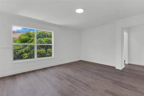 Купить виллу или дом в Уэст-Палм-Бич, Флорида 4 спальни, 183.85м2, № 2154213 - фото 22
