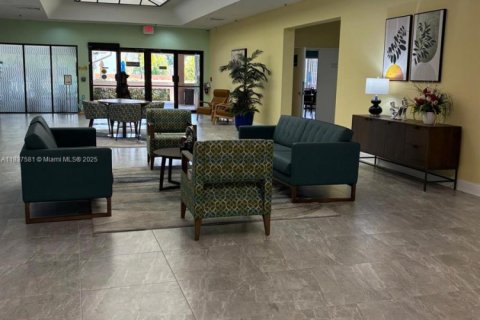 Copropriété à vendre à Sunrise, Floride: 2 chambres, 75.72 m2 № 1939944 - photo 7