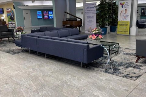 Copropriété à vendre à Sunrise, Floride: 2 chambres, 75.72 m2 № 1939944 - photo 2