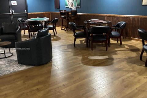 Copropriété à vendre à Sunrise, Floride: 2 chambres, 75.72 m2 № 1939944 - photo 12