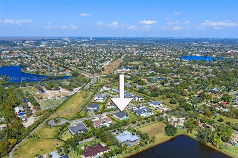 Villa ou maison à vendre à Davie, Floride: 5 chambres № 2029827 - photo 3