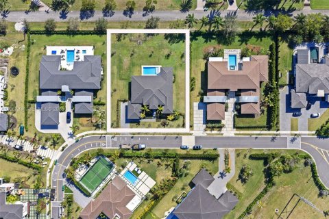 Villa ou maison à vendre à Davie, Floride: 5 chambres № 2029827 - photo 4