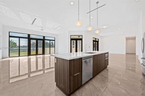 Villa ou maison à vendre à Davie, Floride: 5 chambres № 2029827 - photo 12