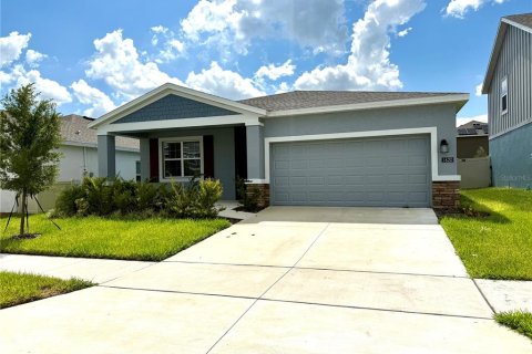 Casa en alquiler en Eagle Lake, Florida, 4 dormitorios, 296.08 m2 № 1884704 - foto 1