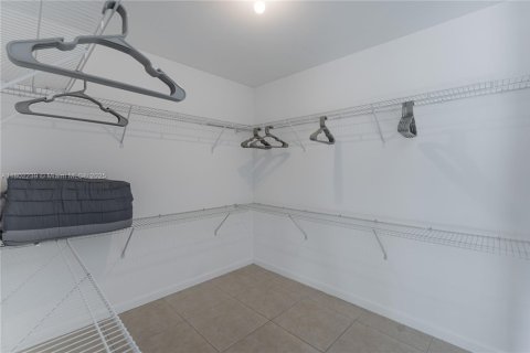 Condominio en alquiler en Miami, Florida, 2 dormitorios, 110.46 m2 № 1688612 - foto 19