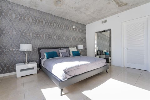 Condominio en alquiler en Miami, Florida, 2 dormitorios, 110.46 m2 № 1688612 - foto 18