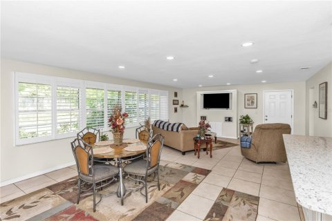 House in Orlando, Florida 3 bedrooms, 157.19 sq.m. № 1888684 - photo 8