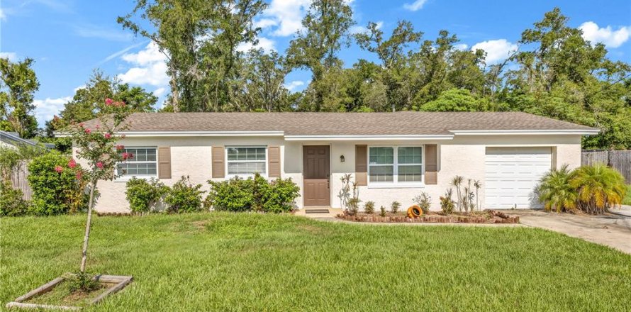House in Orlando, Florida 3 bedrooms, 157.19 sq.m. № 1888684