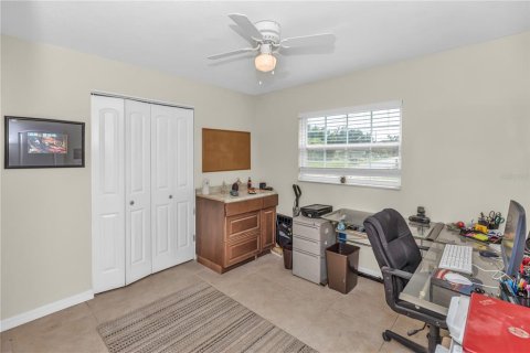 House in Orlando, Florida 3 bedrooms, 157.19 sq.m. № 1888684 - photo 19