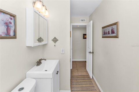 House in Orlando, Florida 3 bedrooms, 157.19 sq.m. № 1888684 - photo 22