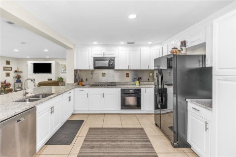 House in Orlando, Florida 3 bedrooms, 157.19 sq.m. № 1888684 - photo 3