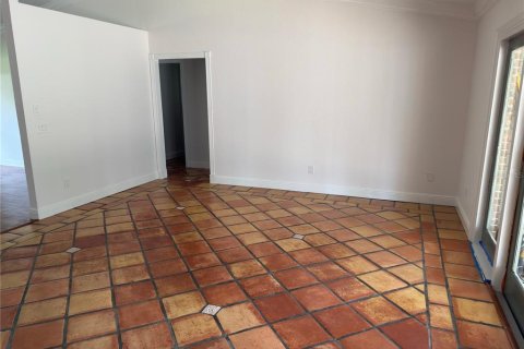 Casa en venta en Deltona, Florida, 3 dormitorios, 223.43 m2 № 1721349 - foto 11