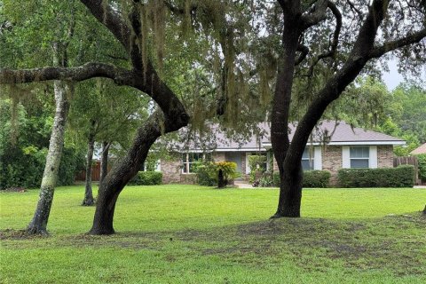 Casa en venta en Deltona, Florida, 3 dormitorios, 223.43 m2 № 1721349 - foto 1