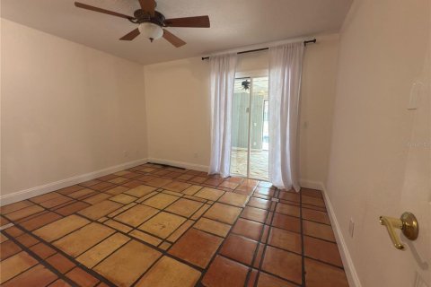 Casa en venta en Deltona, Florida, 3 dormitorios, 223.43 m2 № 1721349 - foto 21