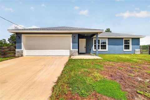 Casa en Ocklawaha, Florida 3 dormitorios, 121.14 m2 № 2363254