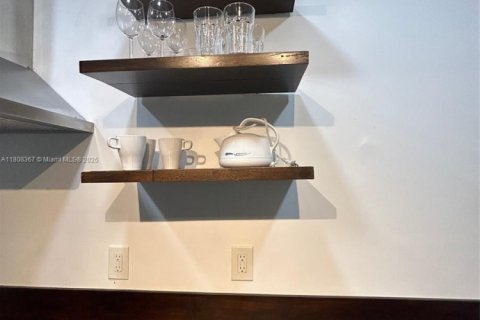 Apartment in Oakland Park, Florida 1 bedroom, 363.99 sq.m. № 1959803 - photo 8