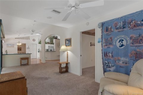 House in Hernando, Florida 3 bedrooms, 189.43 sq.m. № 2225028 - photo 9