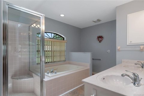 House in Hernando, Florida 3 bedrooms, 189.43 sq.m. № 2225028 - photo 19