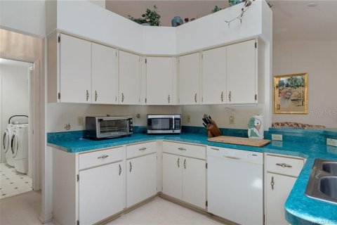 House in Hernando, Florida 3 bedrooms, 189.43 sq.m. № 2225028 - photo 14