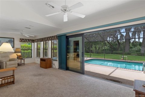 House in Hernando, Florida 3 bedrooms, 189.43 sq.m. № 2225028 - photo 8