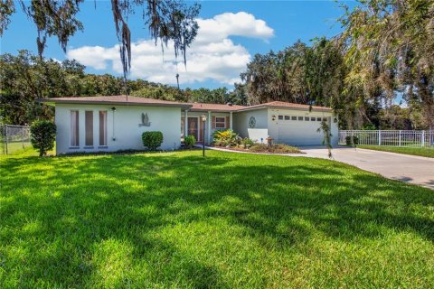 Casa en Dunnellon, Florida 4 dormitorios, 200.85 m2 № 2361282