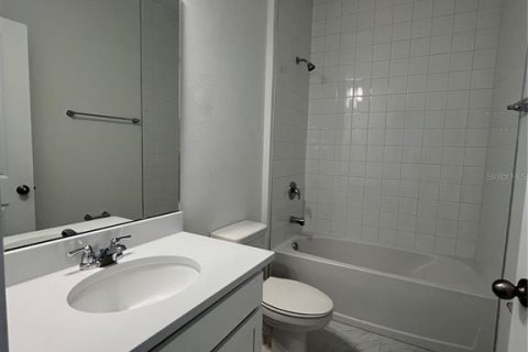 Купить виллу или дом в Миннеола, Флорида 10 комнат, 273.6м2, № 1615915 - фото 26