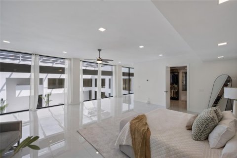 House in Longwood, Florida 7 bedrooms, 1375.05 sq.m. № 2208281 - photo 24