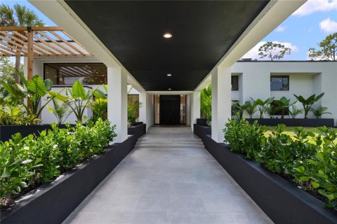 House in Longwood, Florida 7 bedrooms, 1375.05 sq.m. № 2208281 - photo 7