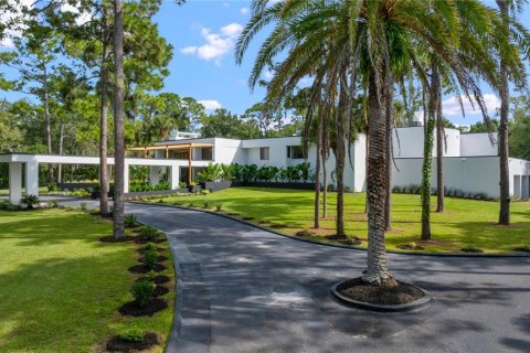 House in Longwood, Florida 7 bedrooms, 1375.05 sq.m. № 2208281 - photo 2