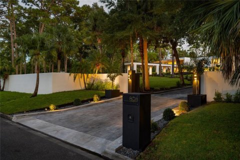 House in Longwood, Florida 7 bedrooms, 1375.05 sq.m. № 2208281 - photo 4