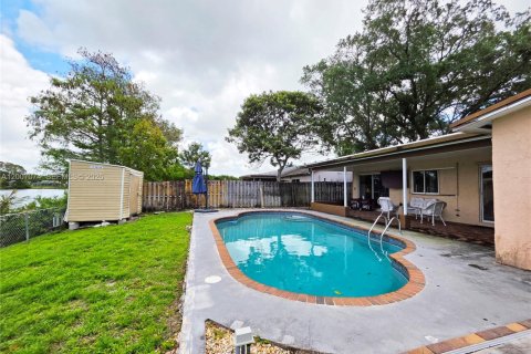Casa en venta en Sunrise, Florida, 3 dormitorios, 115.01 m2 № 2154028 - foto 20