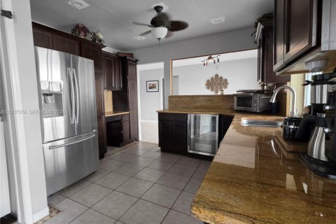 Casa en venta en Sunrise, Florida, 3 dormitorios, 115.01 m2 № 2154028 - foto 2