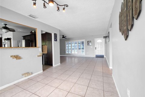 Casa en venta en Sunrise, Florida, 3 dormitorios, 115.01 m2 № 2154028 - foto 8
