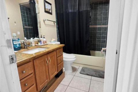 Casa en venta en Sunrise, Florida, 3 dormitorios, 115.01 m2 № 2154028 - foto 13