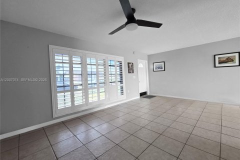 Casa en venta en Sunrise, Florida, 3 dormitorios, 115.01 m2 № 2154028 - foto 6