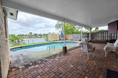 Casa en venta en Sunrise, Florida, 3 dormitorios, 115.01 m2 № 2154028 - foto 18