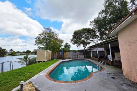 Casa en venta en Sunrise, Florida, 3 dormitorios, 115.01 m2 № 2154028 - foto 22