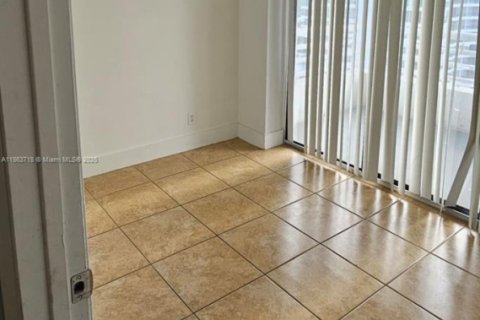 Condominio en alquiler en Aventura, Florida, 3 dormitorios, 109.72 m2 № 1896509 - foto 12