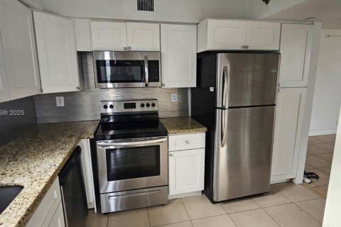 Condominio en alquiler en Aventura, Florida, 3 dormitorios, 109.72 m2 № 1896509 - foto 5