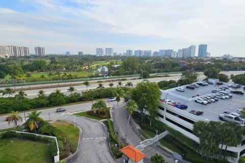 Condominio en alquiler en Aventura, Florida, 3 dormitorios, 109.72 m2 № 1896509 - foto 21