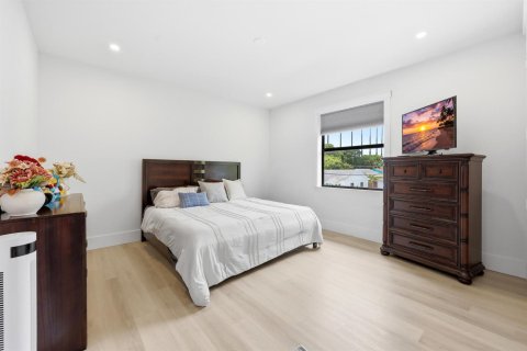 Villa ou maison à vendre à West Palm Beach, Floride: 4 chambres, 350.43 m2 № 2087506 - photo 24