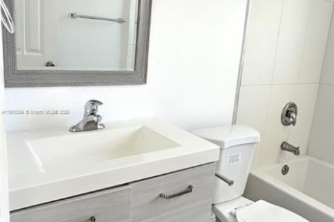 Снять в аренду кондоминиум в Майами, Флорида 2 спальни, 74.51м2, № 1970217 - фото 10